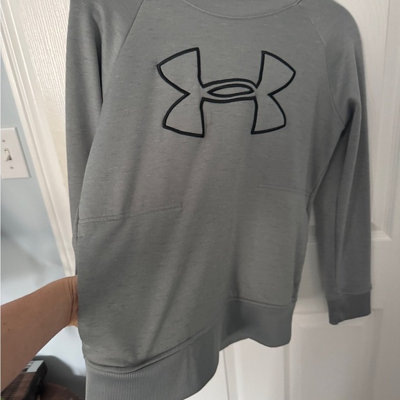 Under armour hoodie - Picture 2 of 4